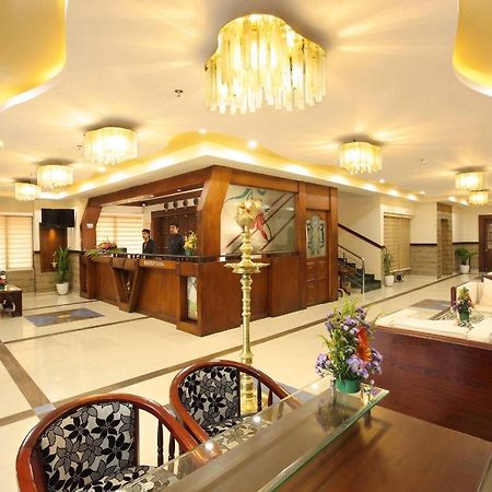 Hotel Ambalakkara Regency Kottārakara Zewnętrze zdjęcie