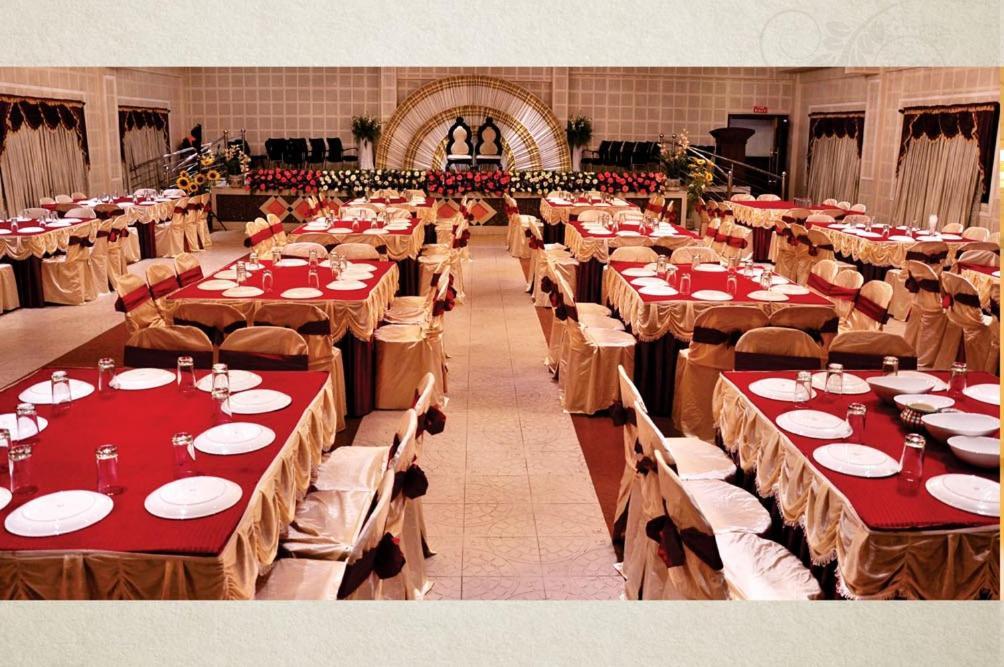 Hotel Ambalakkara Regency Kottārakara Zewnętrze zdjęcie