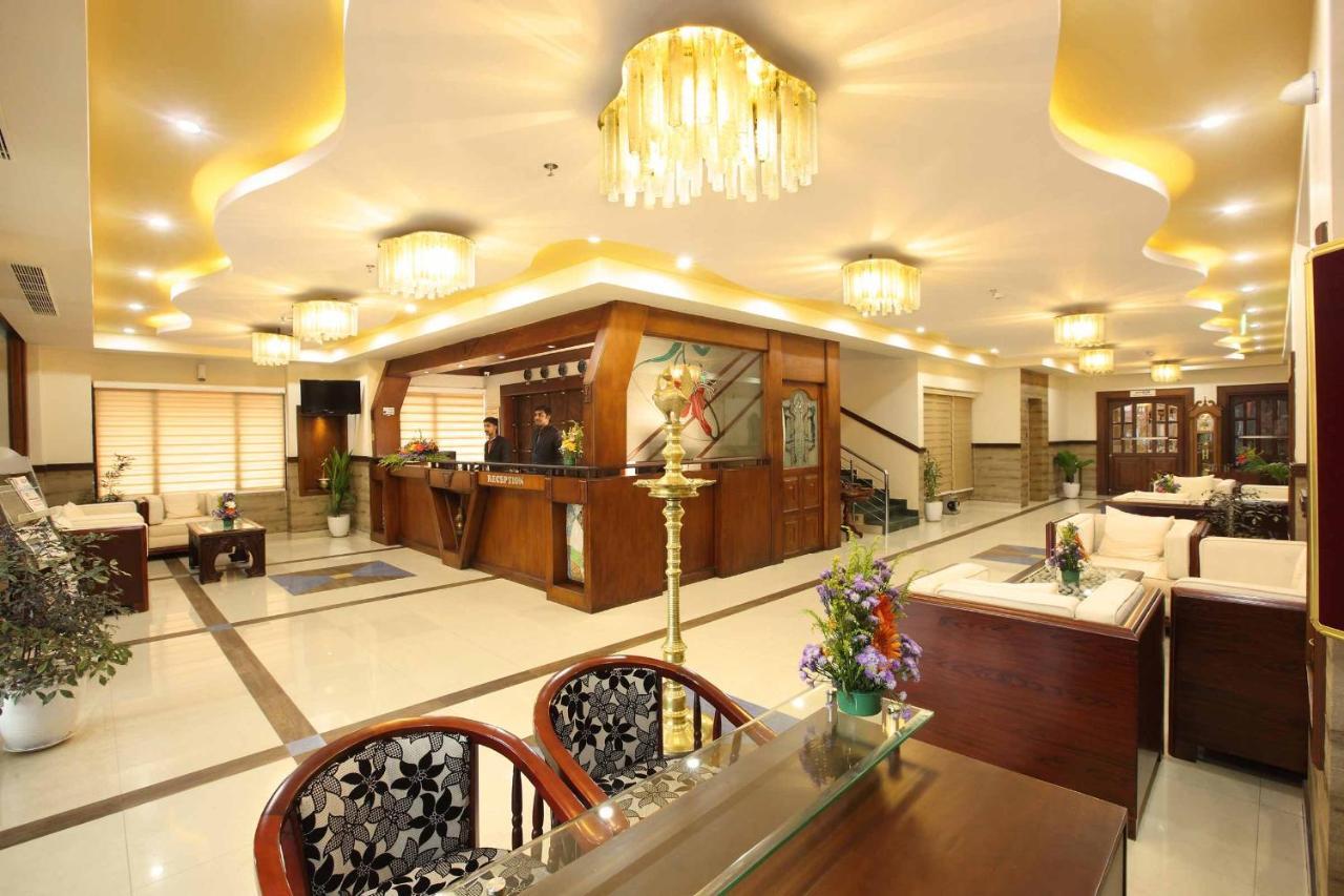 Hotel Ambalakkara Regency Kottārakara Zewnętrze zdjęcie