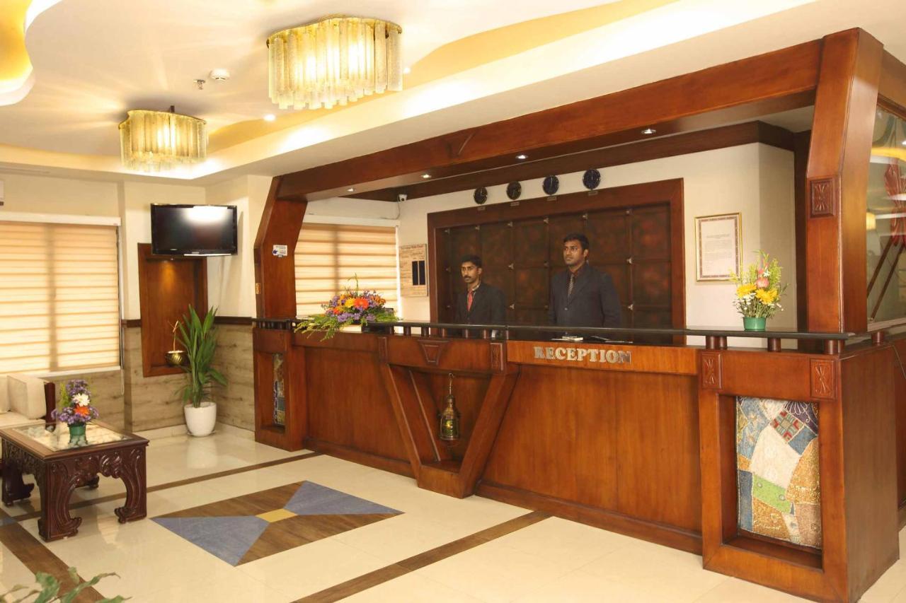 Hotel Ambalakkara Regency Kottārakara Zewnętrze zdjęcie