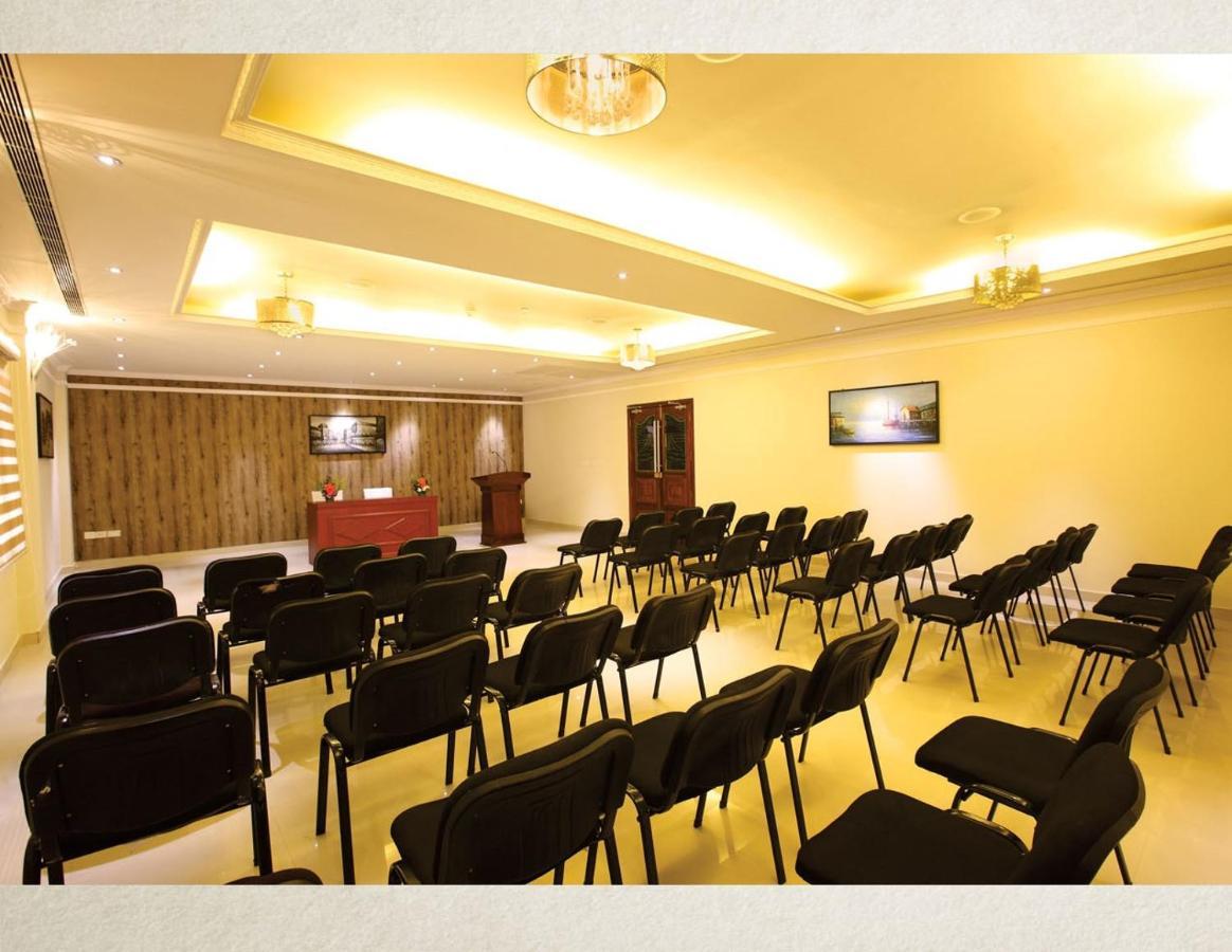 Hotel Ambalakkara Regency Kottārakara Zewnętrze zdjęcie